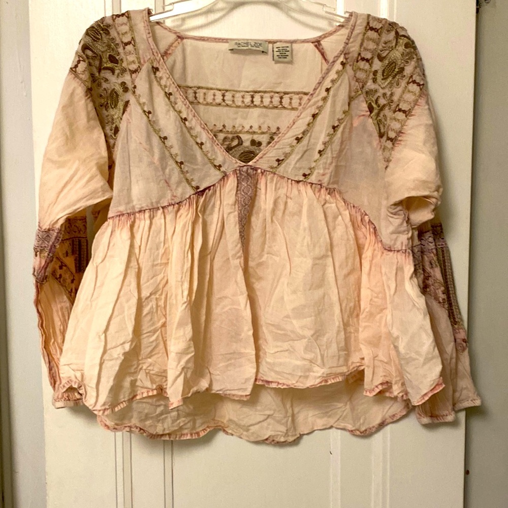 Flowy bohemian, long-sleeved, soft pink top